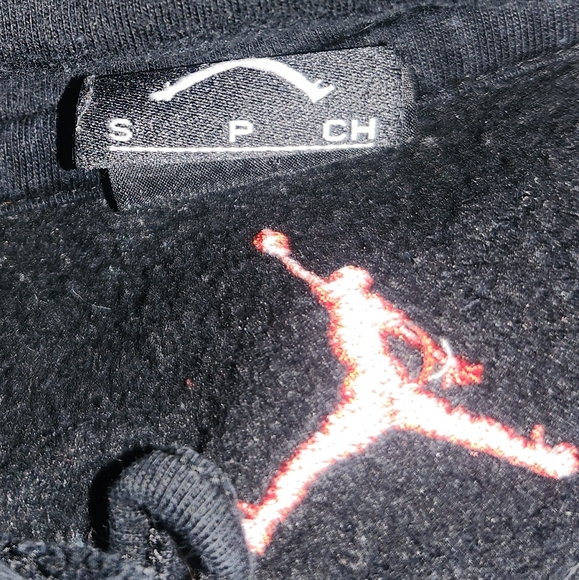 Jordan's men's small black and red hoodie - Picture 13 of 13